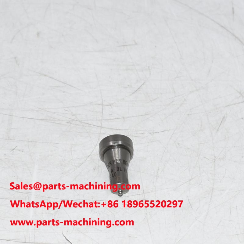 129982-53000 หัวฉีดน้ำมันเชื้อเพลิงสำหรับ 4TNE94