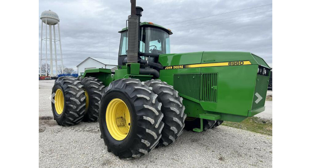 ตัวกรองเครื่องยนต์ John Deere 8960